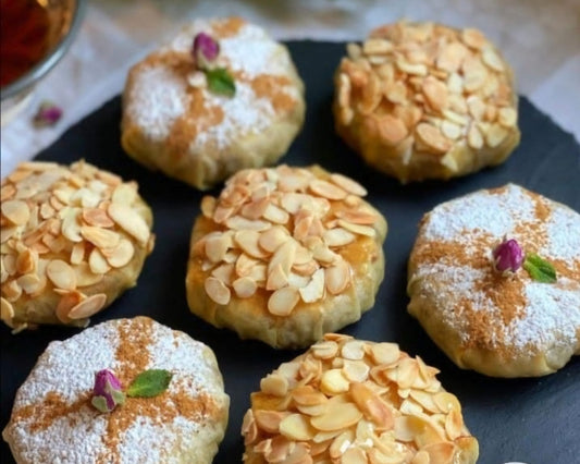 Bastila au poulet et amandes